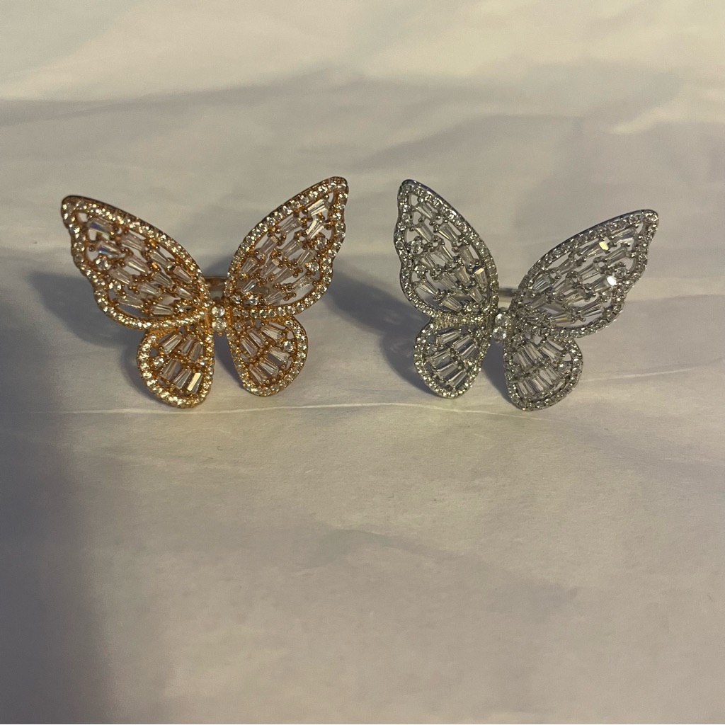 Set Of 2 Rhinestone Butterfly Rings 15$